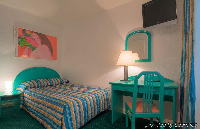 Croix De Malte Hotel Paris Bilik gambar